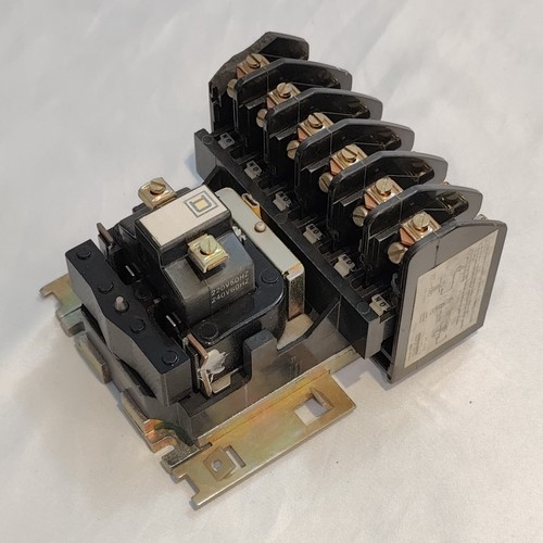 Square D 8501-H0-60 Ser A Control Relay With 31071-400-44 Coil 110/120V 50/60Hz