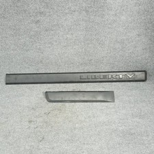 2008-2012 Jeep Liberty Passenger Right Side Exterior Door Trim Molding Black Oem