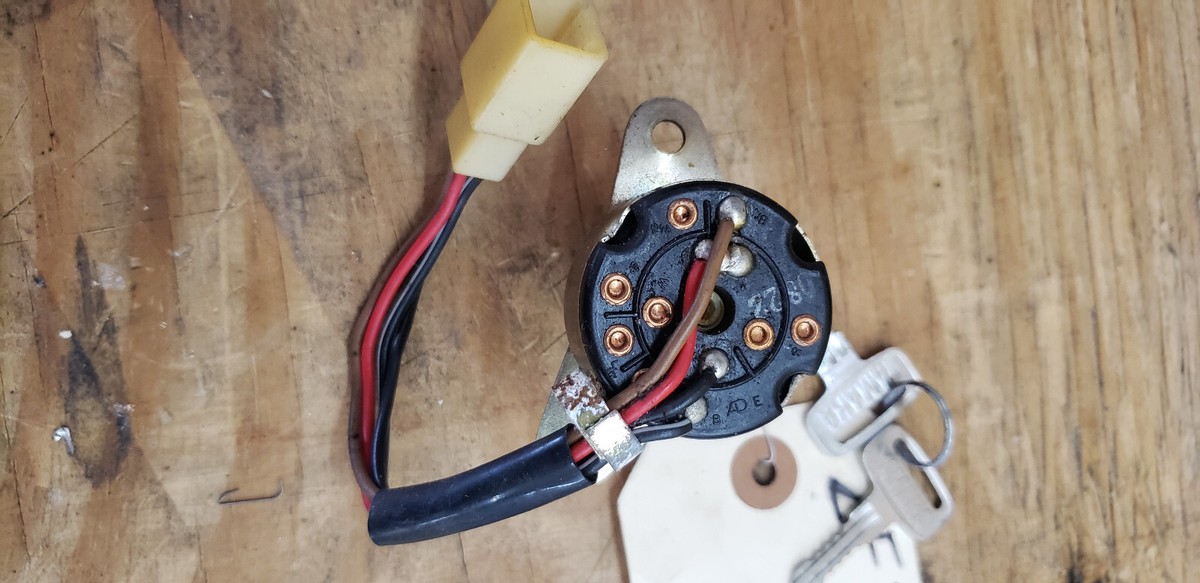 チャッピー　　2-2 OEM NOS YAMAHA Switch Assembly Ignition Switch Chappy LB50