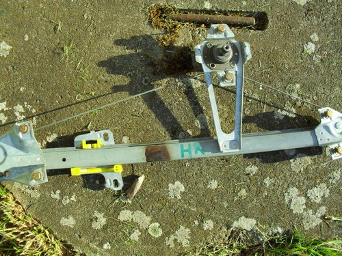 Fensterheber rechts hinten BMW 3er Touring (E30) 318I