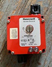 HONEYWELL GKRA40L6A2 MICRO SWITCH 24VDC INTERLOCK LIMIT SWITCH 