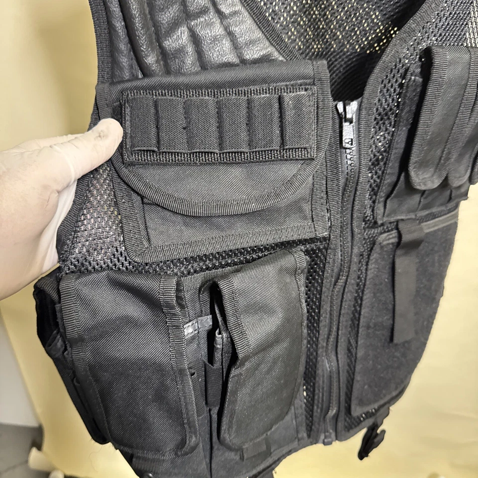 UTG BLACK TACTICAL VEST SIZE XL - Image 3 of 4