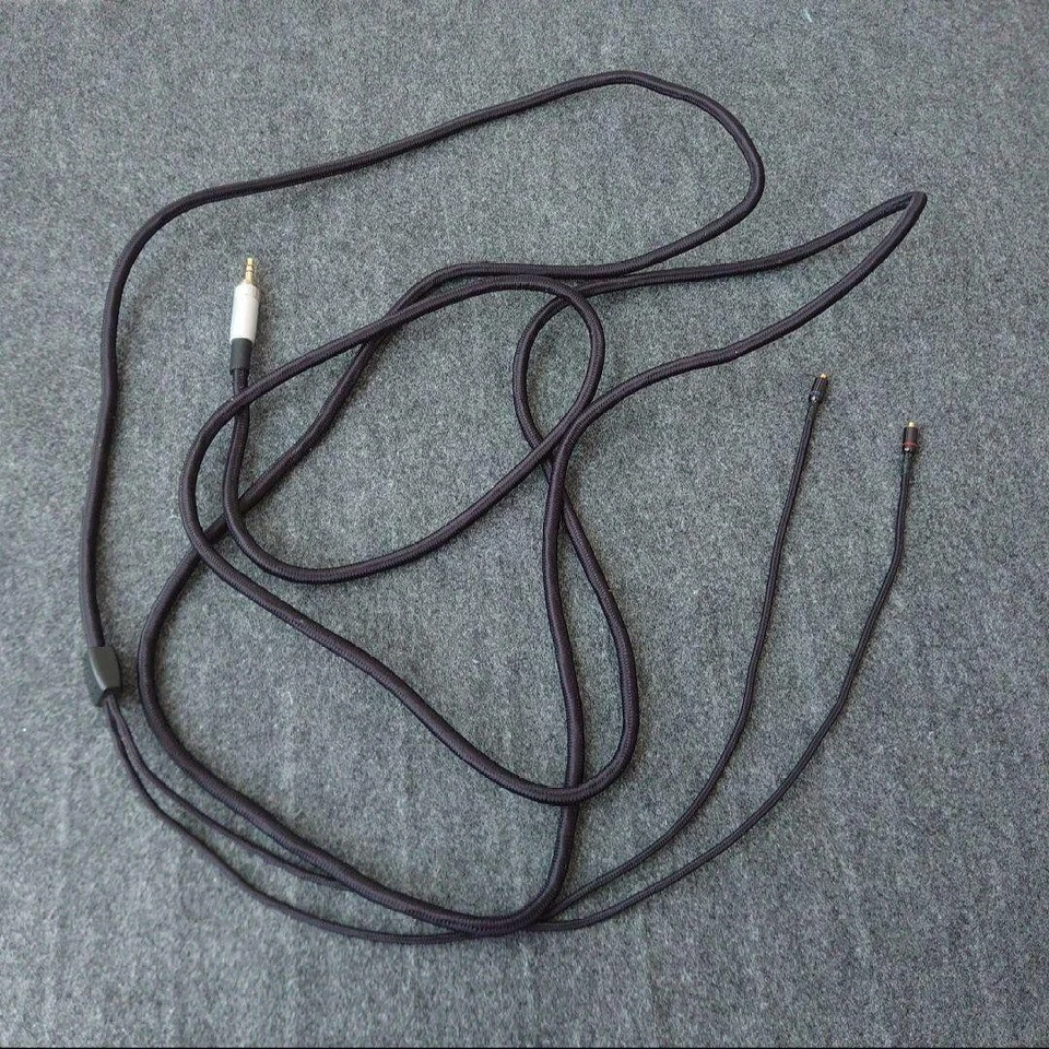 Auriculares DENON AH-D5000 Carcasa Madera Sonido Hi-Fi Sobre la Oreja Controlador Dinámico Foto 4 de 4