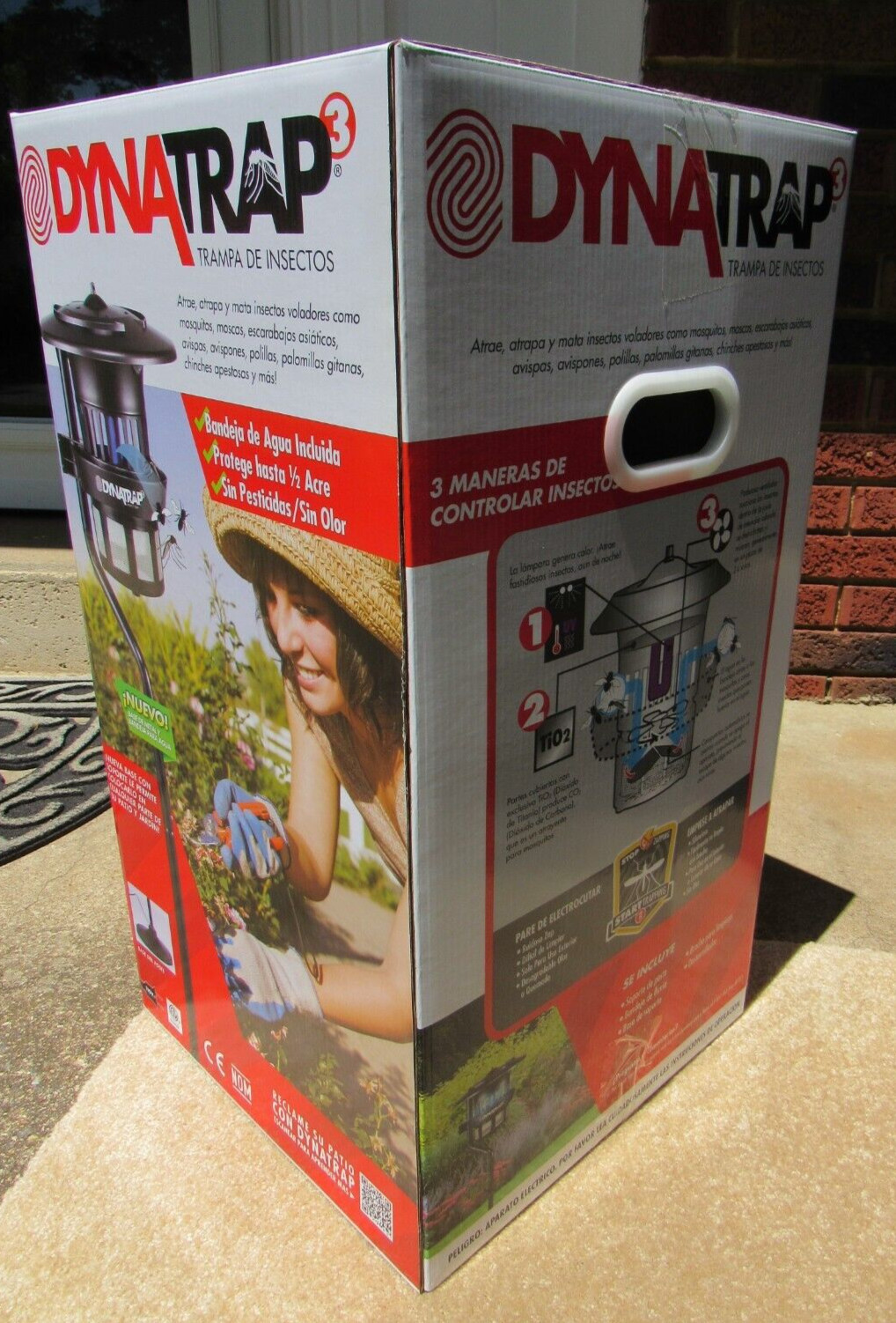 Dynatrap DT1200 1/2 Acre Insect Trap & Pole Mount Mosquito Bug Killer NEW IN BOX