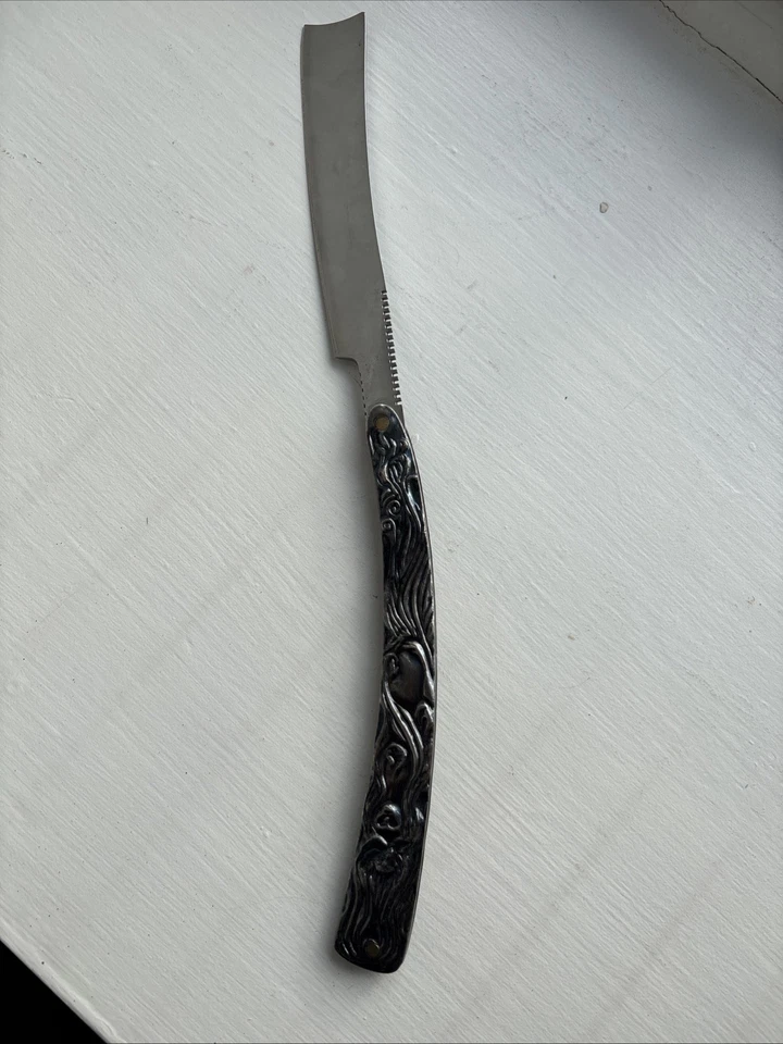 Sweeney Todd: The Demon Barber of Fleet Street Replica Razor - Image 2 of 4