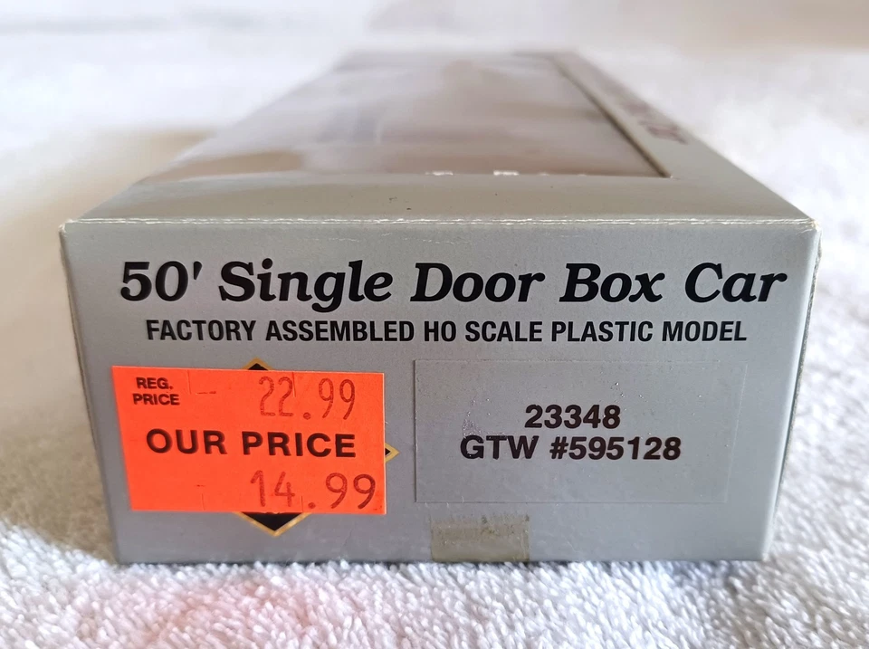 Life-Like Proto 2000 Series 50' Single Door Box Car 23348 GTW #595128 HO Scale - Image 4 of 4