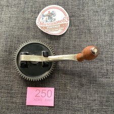  Vintage main COG & ARM for a Vintage Sewing Machine Hand Crank simanco part 