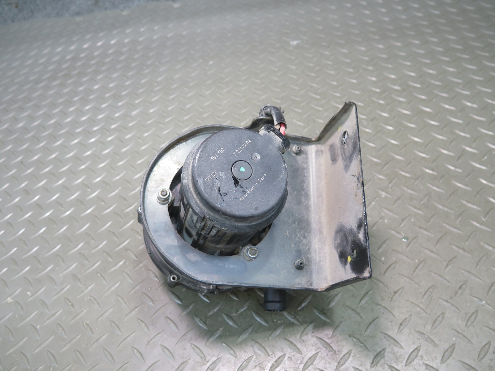 2008-2019 MASERATI GRANTURISMO M145 SECONDARY AIR INJECTION SMOG PUMP 181197
