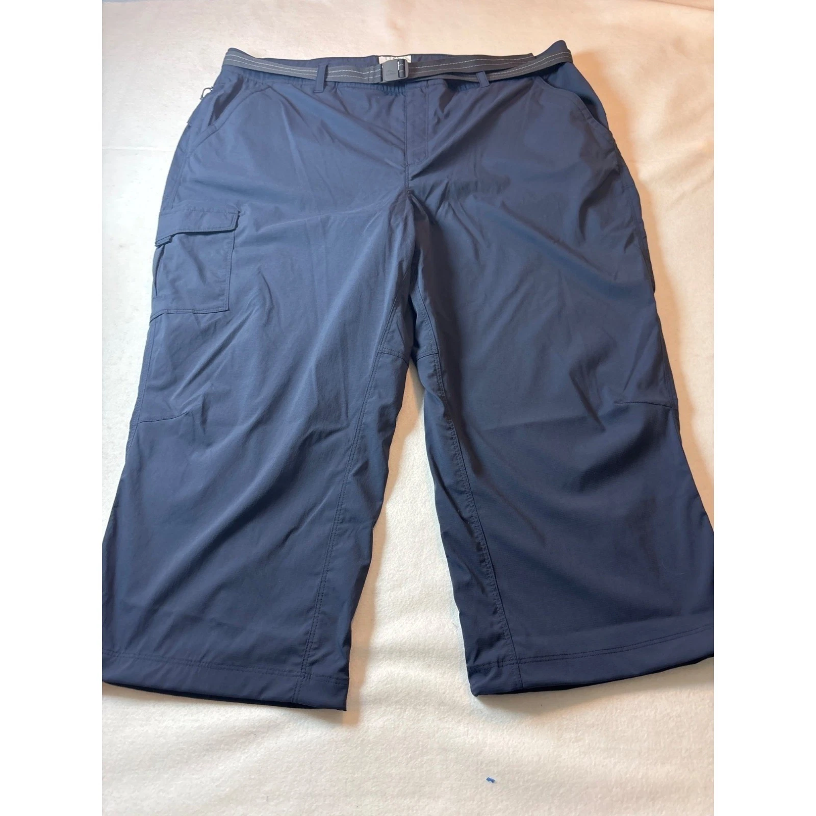 LL Bean Ridgepath Cargo Shorts Women 1x Navy Blue Hiking Built-in Belt