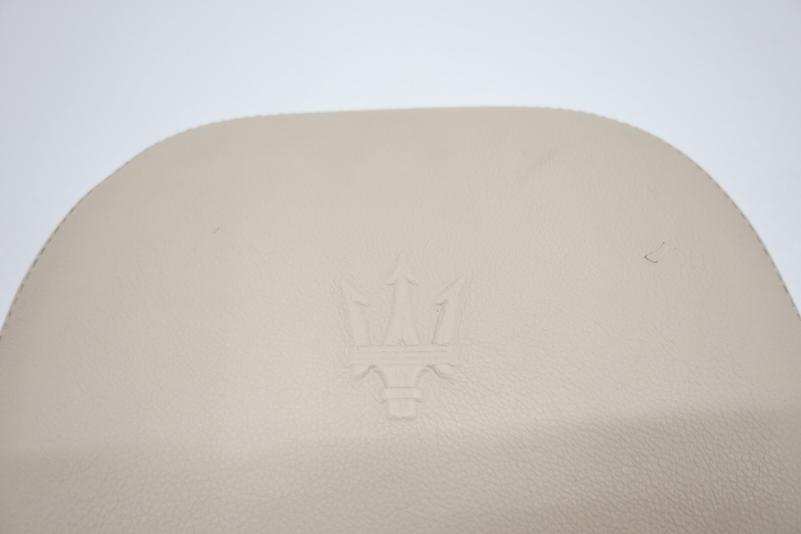 ⭐ 14-20 Maserati Ghibli Levante Front Right or Left Seat Headrest Trim Lthr Oem