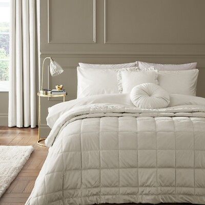 Catherine Lansfield elegante Kingsley matt Samt Schlafzimmer Kollektion cremefarben