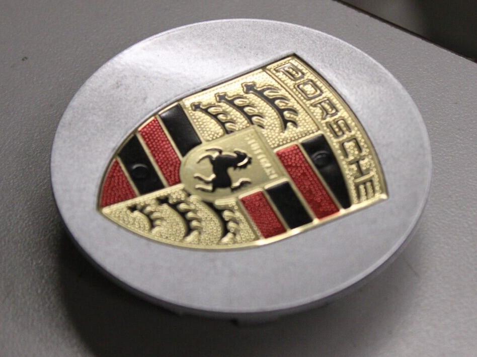 OEM Porsche Center Hub Cap 9P1601147 9P1601147A SILVER ~ slightly 