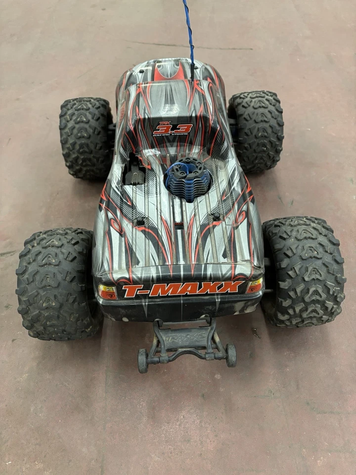 Traxxas Tmaxx 3.3 Nitro Truck, No Remote - Image 2 of 4