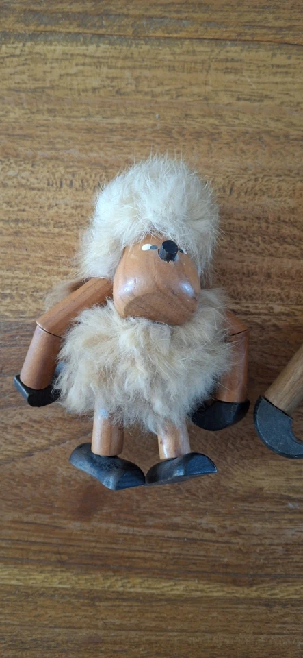 Lot De 4 Singes En Bois Ancien - Photo 2/4