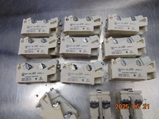 (1) J20 CUTLER HAMMER WESTINGHOUSE  AUXILIARY CONTACT J20 *CLEAN*