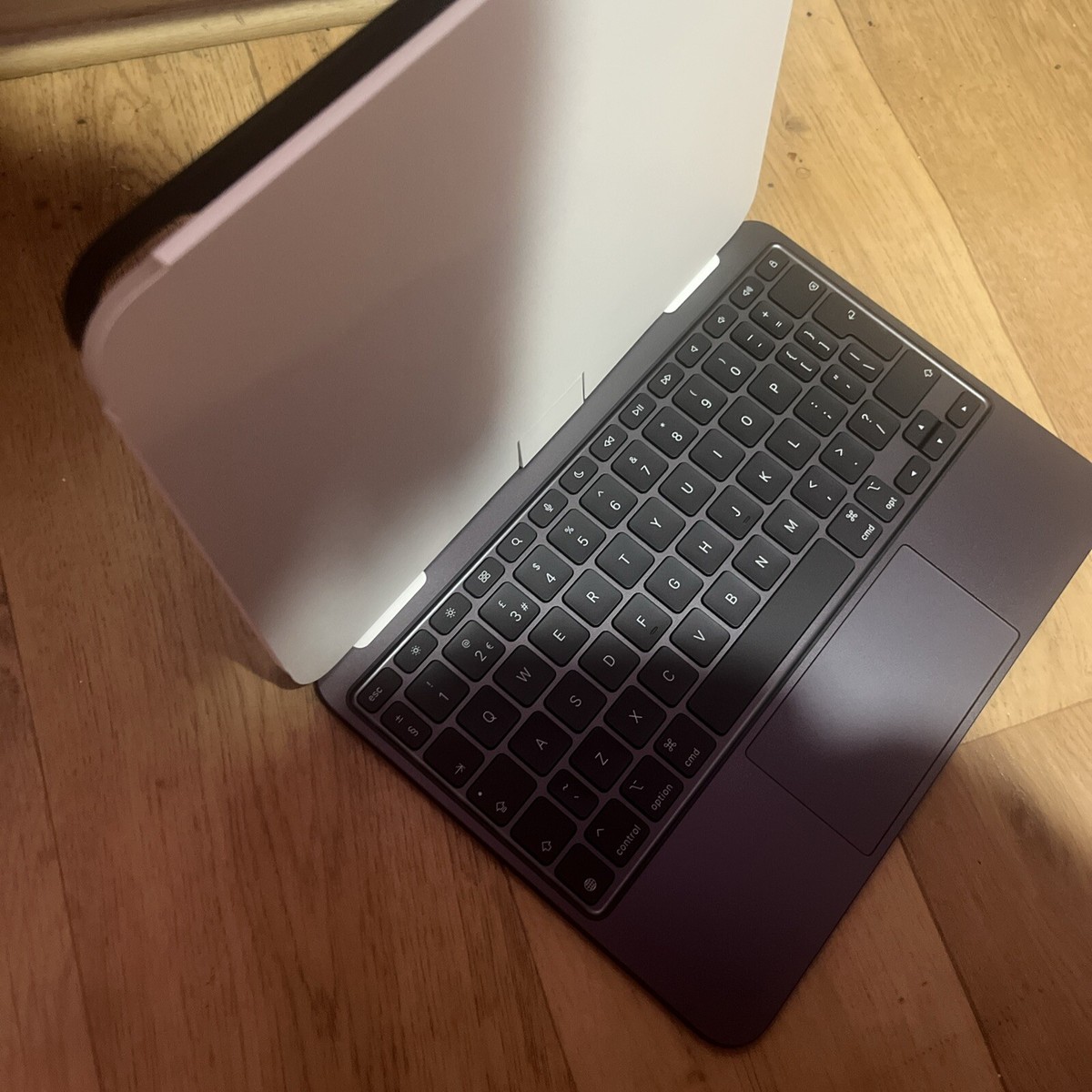 Apple Magic Keyboard for iPad Pro 11