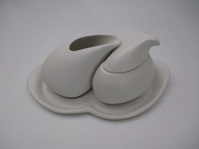 Vintage Peter Saenger Porcelain Modernist Nesting Creamer And Sugar On Tray
