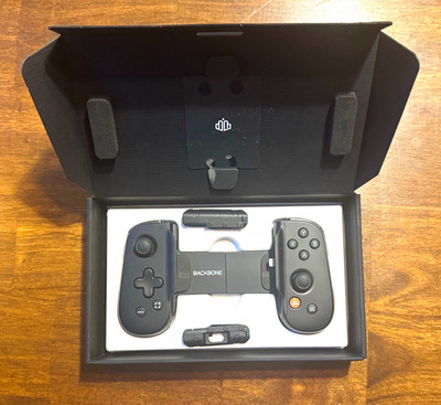 Backbone One USB-C Mobile Gaming Controller 2nd Gen Black iPhone Android