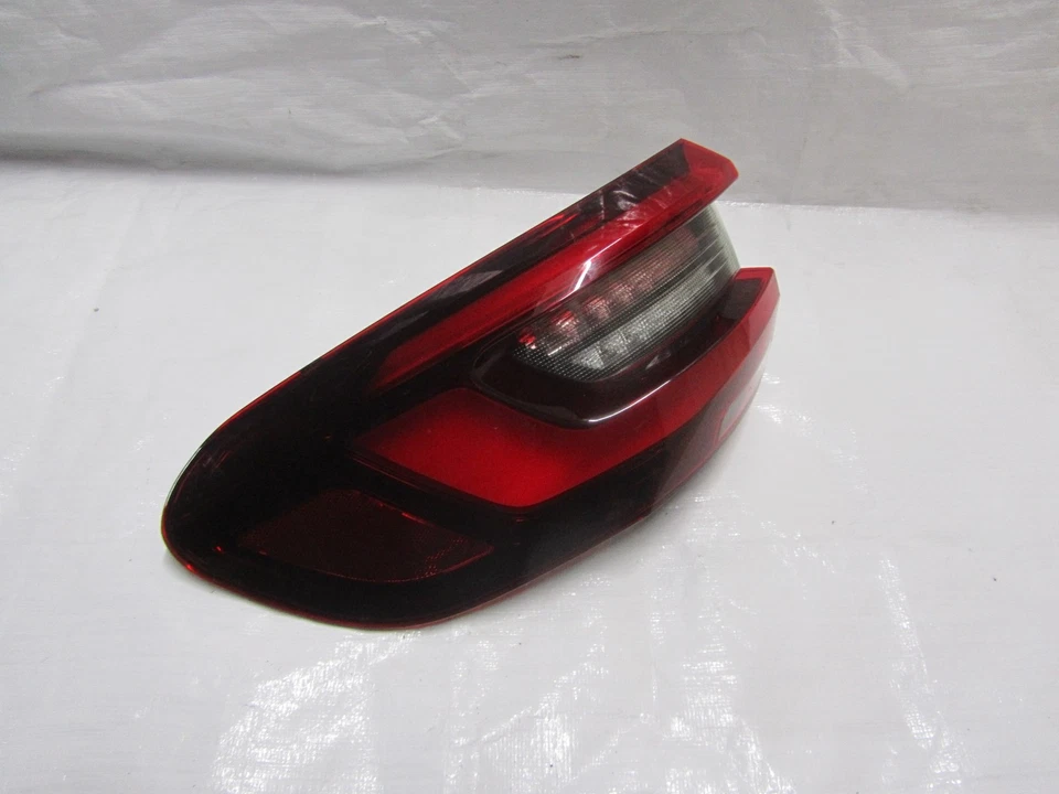 Lanterna traseira externa de LED do lado esquerdo do motorista BMW X5 2019-2023 FABRICANTE DE EQUIPAMENTO ORIGINAL - Imagem 4 de 4