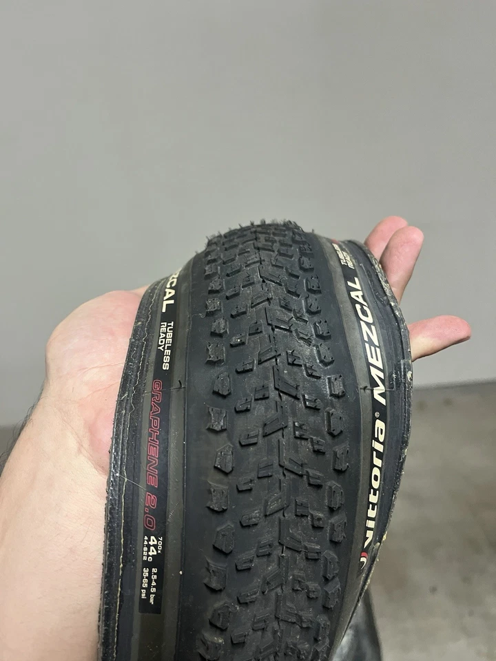 Пара Vittoria Mezcal 700 X 44c | бескамерные | графен 2.0 - Изображение 3 из 4