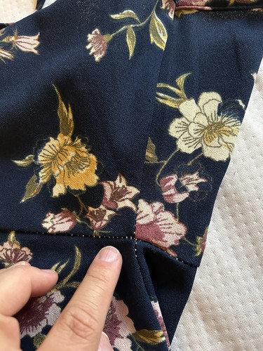 RUE 21 Navy Floral V Neck Sleeveless Adjustable Strap Wide Leg Jumpsuit Sz M - Picture 19 of 19