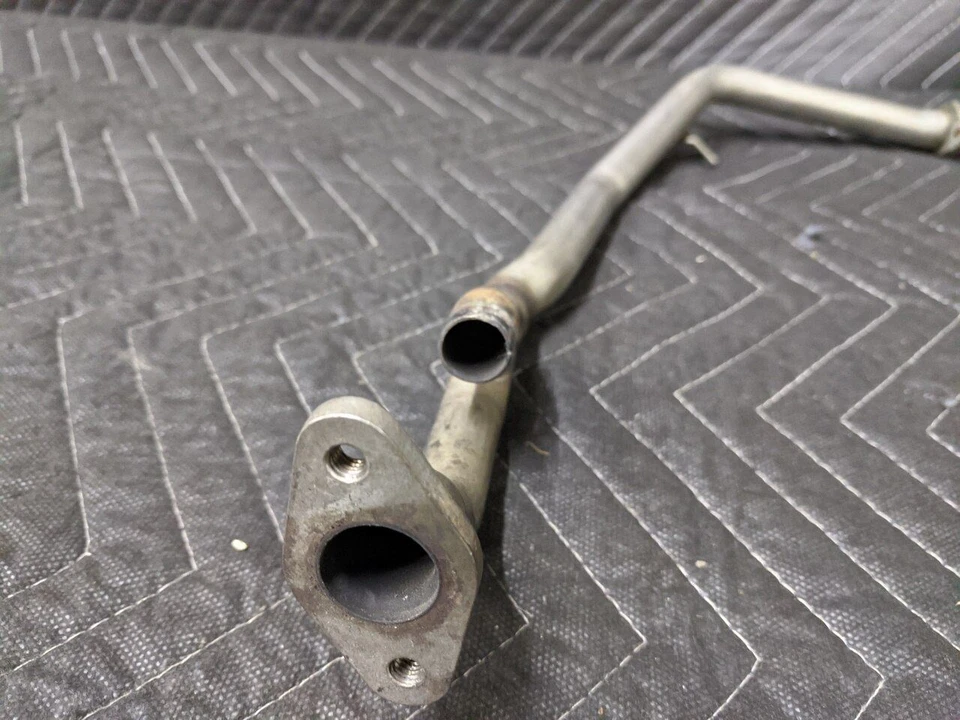 BMW E31/E38 7-Series 8-Series M73 V12 Emission Control Air Intake Tube Cylinders - Изображение 4 из 4