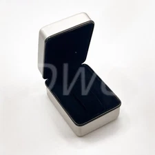 NEW Unbranded Metal Watch Box Storage Case Presentation Display