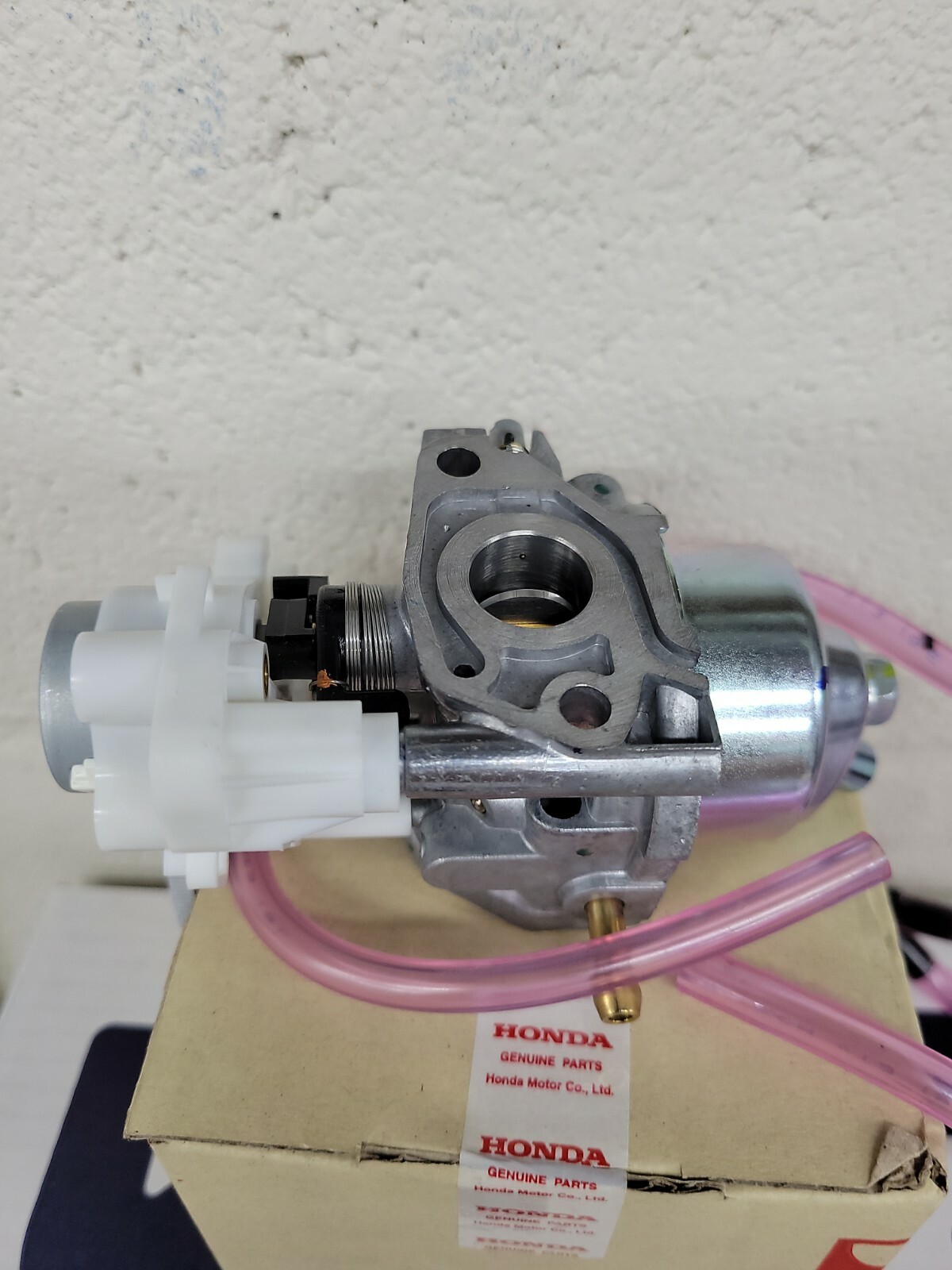 16100Z0DD03 GENUINE HONDA EU2000i GENERATOR CARBURETOR NEW INCLUDES