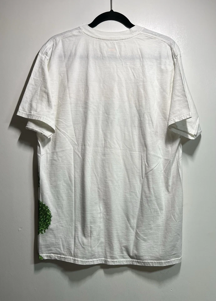 Camiseta Disney Epcot Flower & Garden Festival 2013 Mickey Donald Topiary Grande Foto 2 de 4