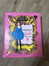 Vintage 1968 World of Barbie Doll Case 1002