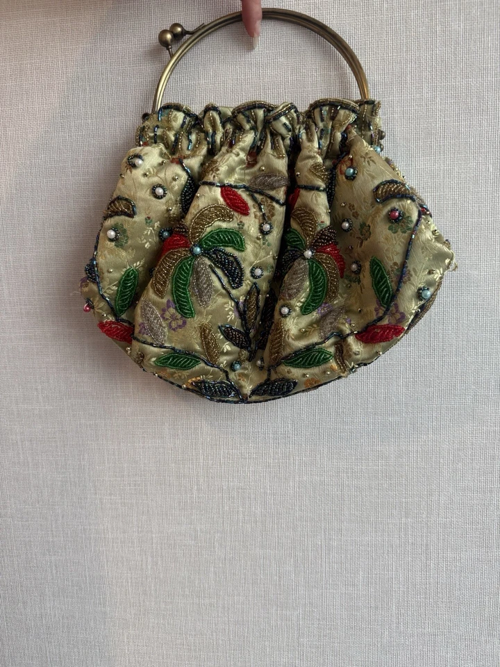 Bolso de noche vintage bordado con cuentas Foto 3 de 4