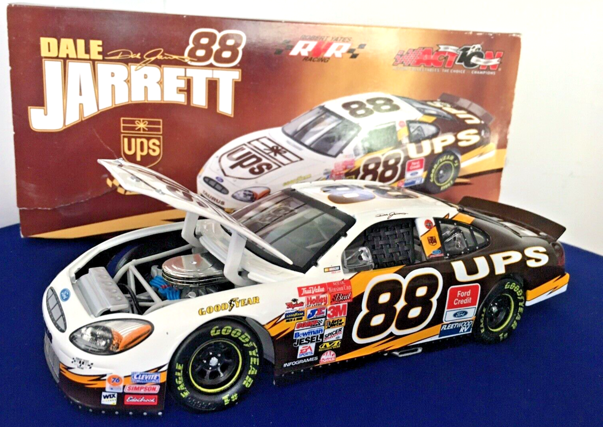 NASCAR Dale Jarrett #88 Limited Ed. 2002 Ford Taurus Race Car 1:24
