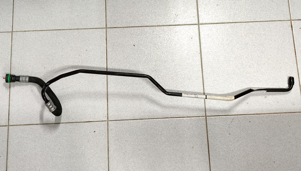BMW 1'-3'-Z4 E89 oil cooling pipe inlet !!NEW!! GENUINE