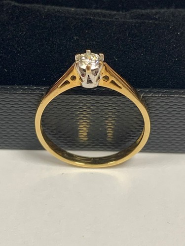 H.Samuel 18ct Gold 0.25 carrat Diamond 