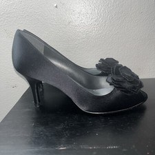 Stuart Weitzman Black Heels Satin Peep Toe Shoes W/ Flower Rosette Women s 6.5 M