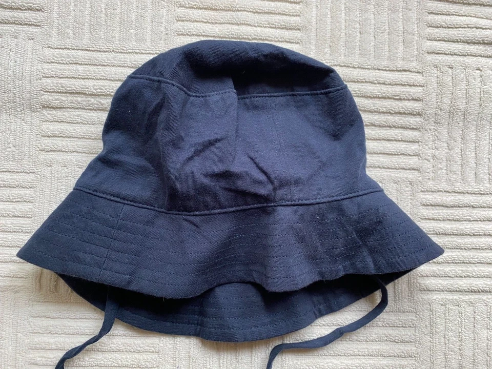 H&M Baby Boy Navy Blue Sun Hat with Chin Strap - Size US 2-3 years EUR 98 — 第 4/4 张图片