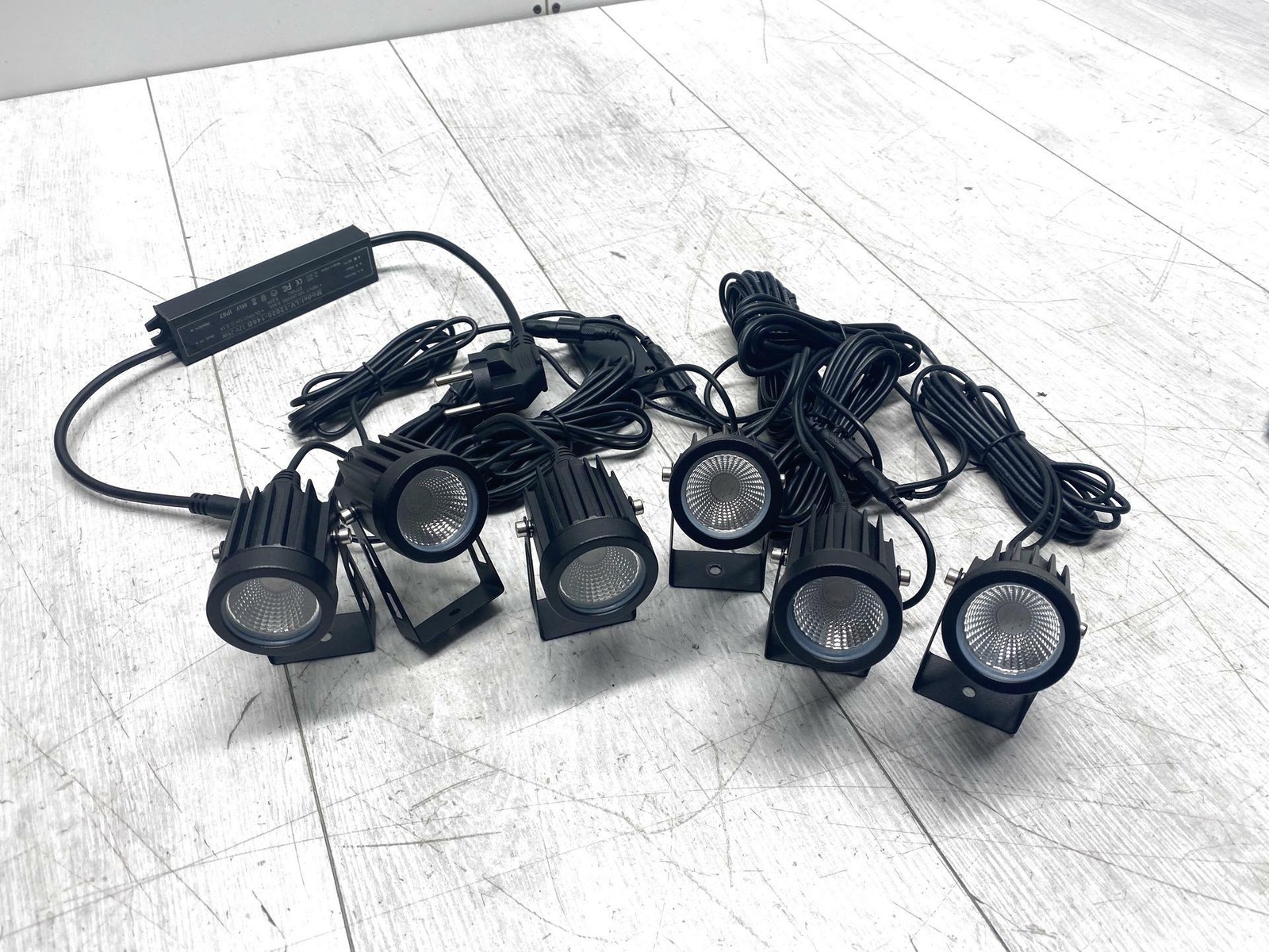 Foco de jardín con LED RGBW, mando a distancia, IP65, 6 piezas