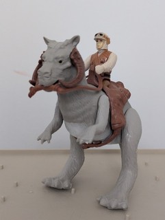 Vintage Star Wars Hoth Tauntaun Closed Belly Complete Action Figure Kenner
