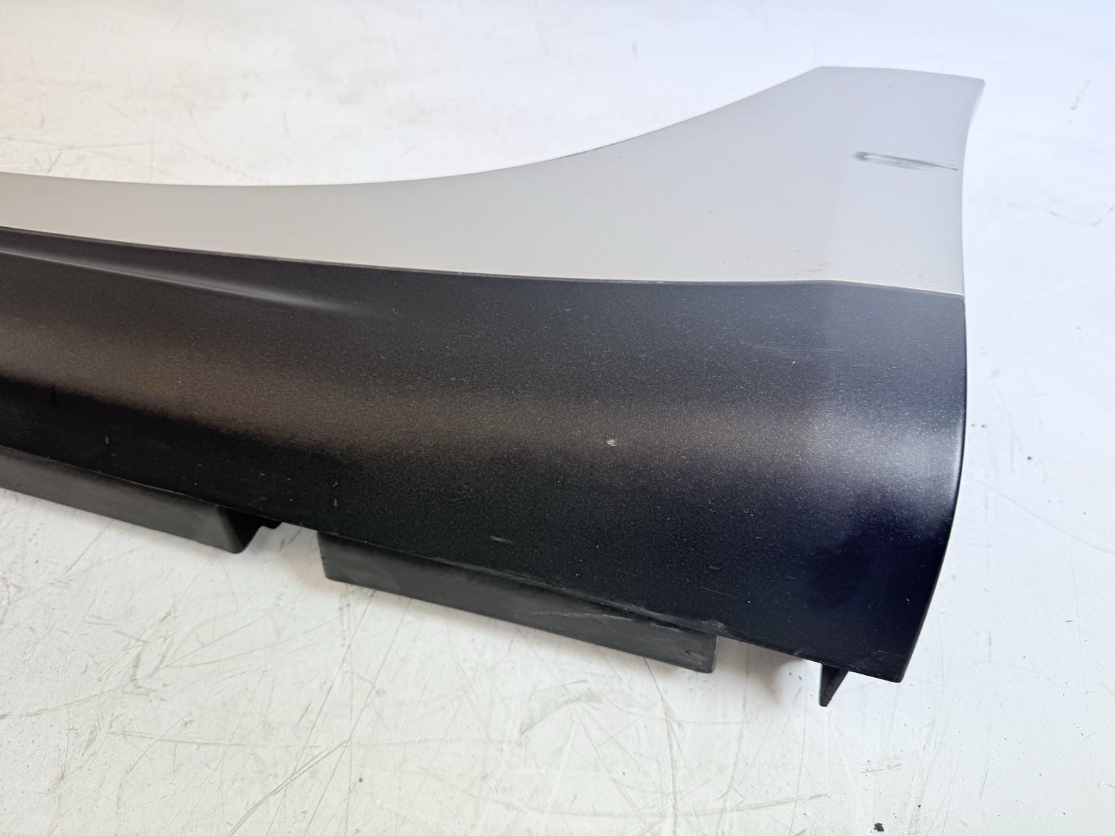 2014 - 2019 MASERATI GHIBLI LEFT DRIVER SIDE ROCKER SKIRT PANEL MOLDING OEM