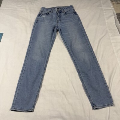 American Eagle Women s Mom Jeans Size 2 Long Light Wash High Rise Denim Straight