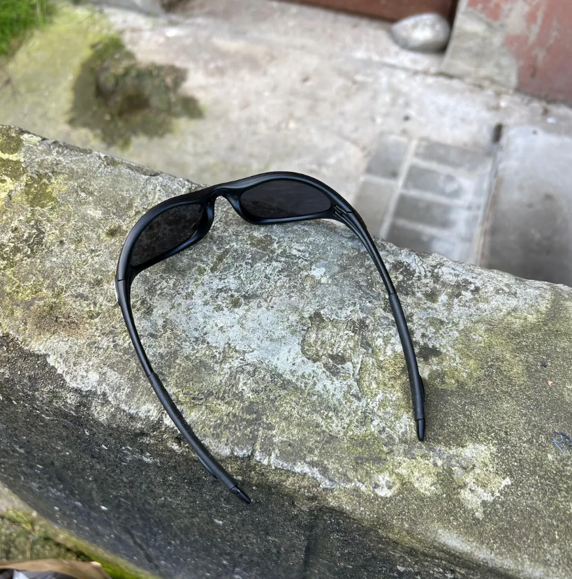 Vintage Oakley Minute Sunglasses Black Frame Black Lenses Y2K