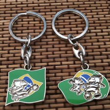 Pin's Folies ❤️ 2 Porte clés keychain arthus bertrand Football 1998 Bresil