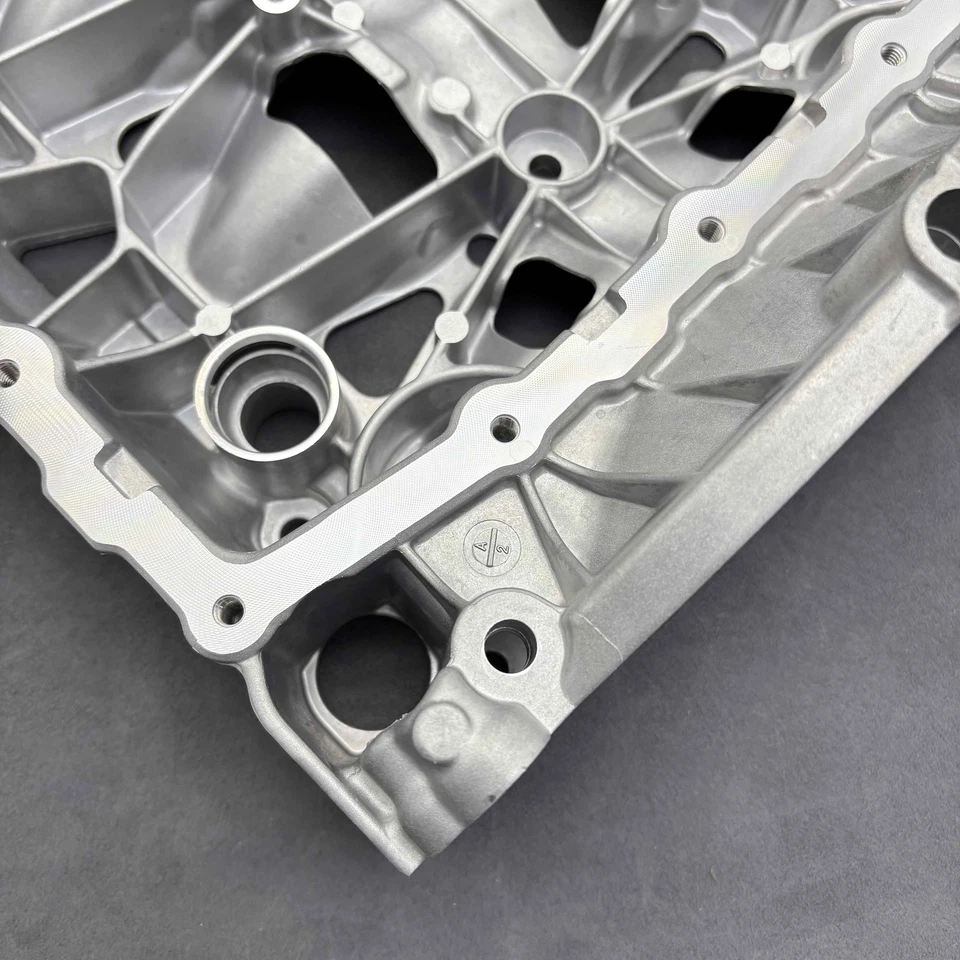 Engine Oil Sump Pan For 2018-2024 Volkswagen Tiguan 2.0L 06K103603CT 06K103603CS — 第 3/4 张图片