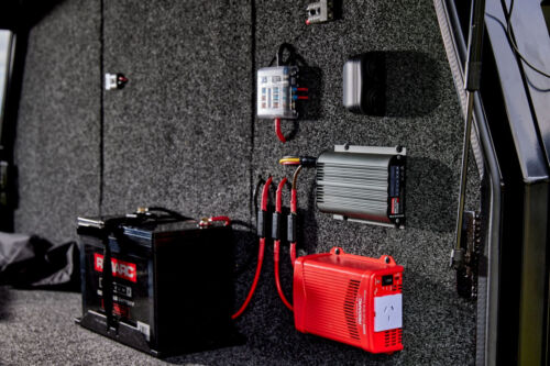 Redarc BCDCN1240 In vehicle battery charger CORE IN Cabin use only 40 Amp solar - Picture 2 of 10