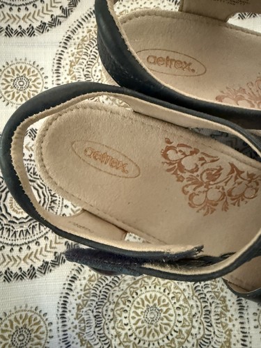 Aetrex Damen-Orthesensandale Naya geflochten marineblau bronze Lederriemen Keilabsatz 8,5 - Bild 7 von 15