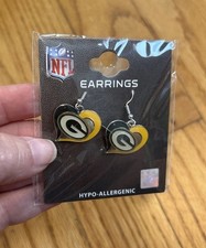 Green Bay Packers Heart Dangle Earrings Official NFL Football NEW Game Day Fit