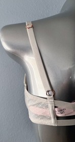 Victoria's Secret Bra Dream Angels Unlined Uplift Daisy Chain Underwire Nwt