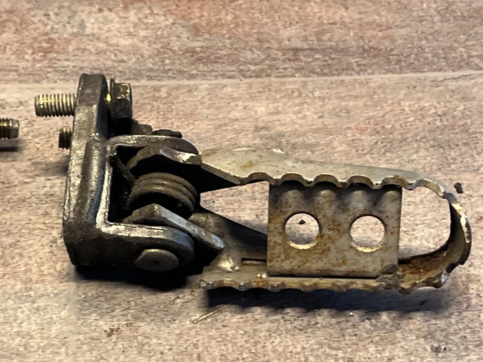 Reposapiés reposapiés SM 610 TE Footpeg Foto 3 de 4