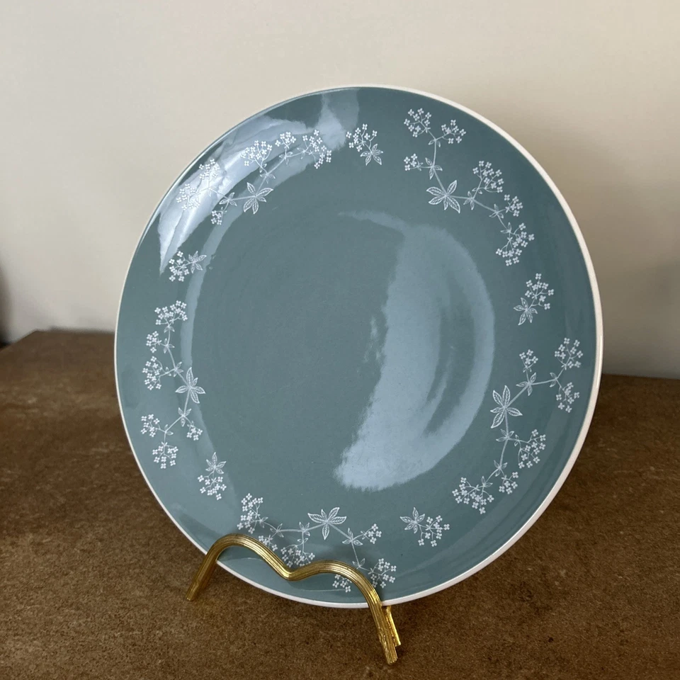 Vintage Royal Doulton ‘Queenslace’ D6447, Starter, Dessert, Salad Plate, 20.5cm - Image 3 of 4