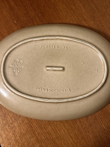 Pfaltzgraff Folk Art 14’ Oval Platter - USA Castle Stamp - Picture 5 of 8